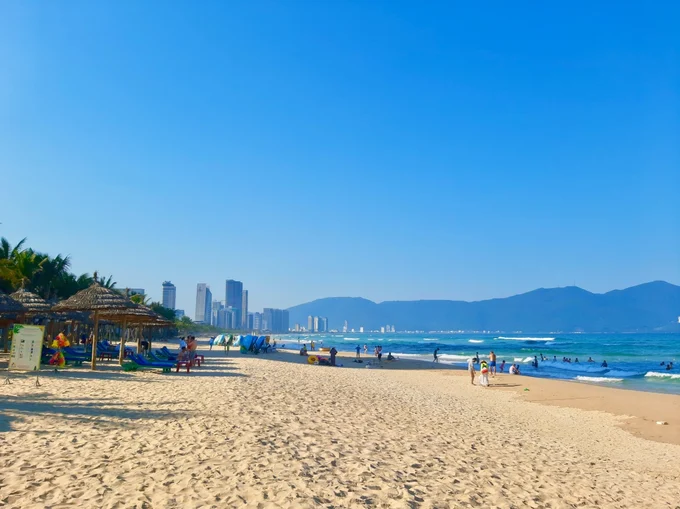 my-khe-da-nang-beach