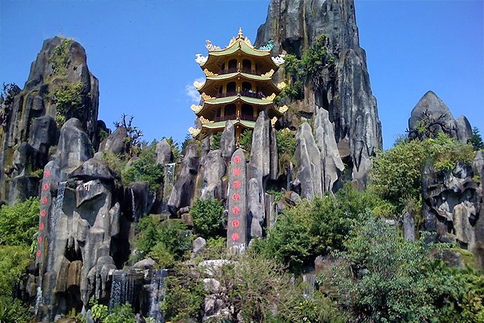 maika-tours-linh-ung-pagoda-marble-mountains