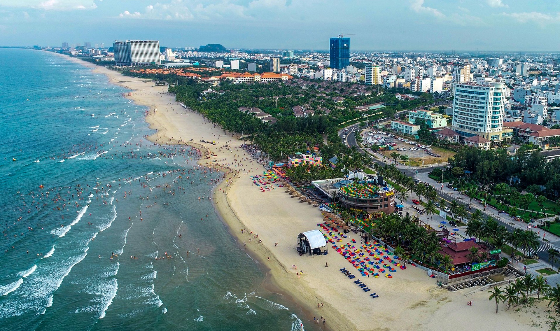 da-nang-among-top-beaches-in-the-world-1